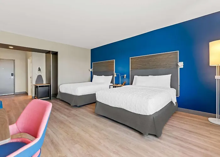 Tru By Hilton 3*